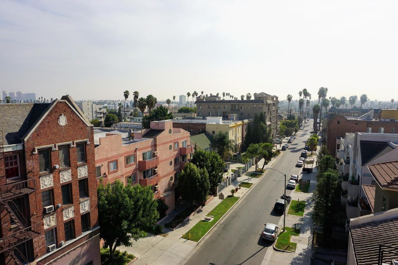 H By H Hospitality Los Angeles Exterior foto